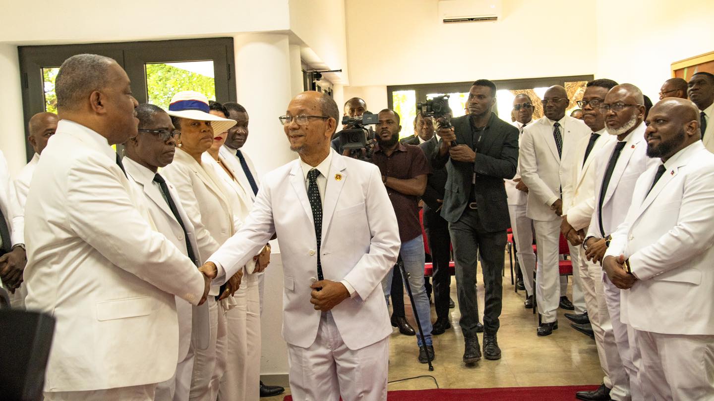 Crise au sommet de l'État : la CARICOM appelle à la cohésion pour une transition réussie